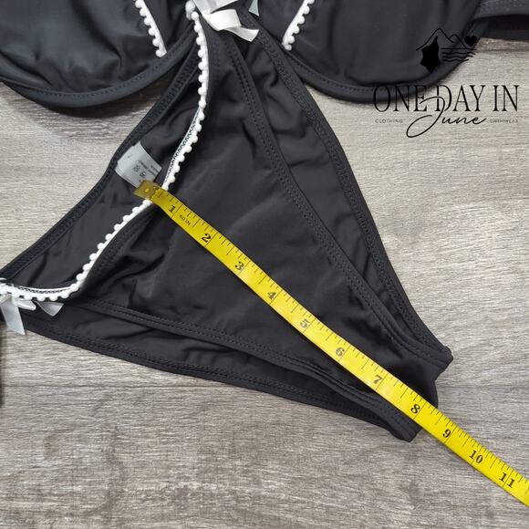 CharmLeaks Tuxedo Ruffle Cheeky Bikini Swimsuit Size L - Picture 5 of 6